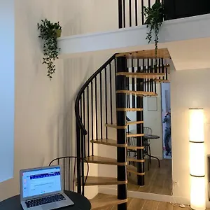 https://loft-luxe-la-plaine.fr-provencehotel.com